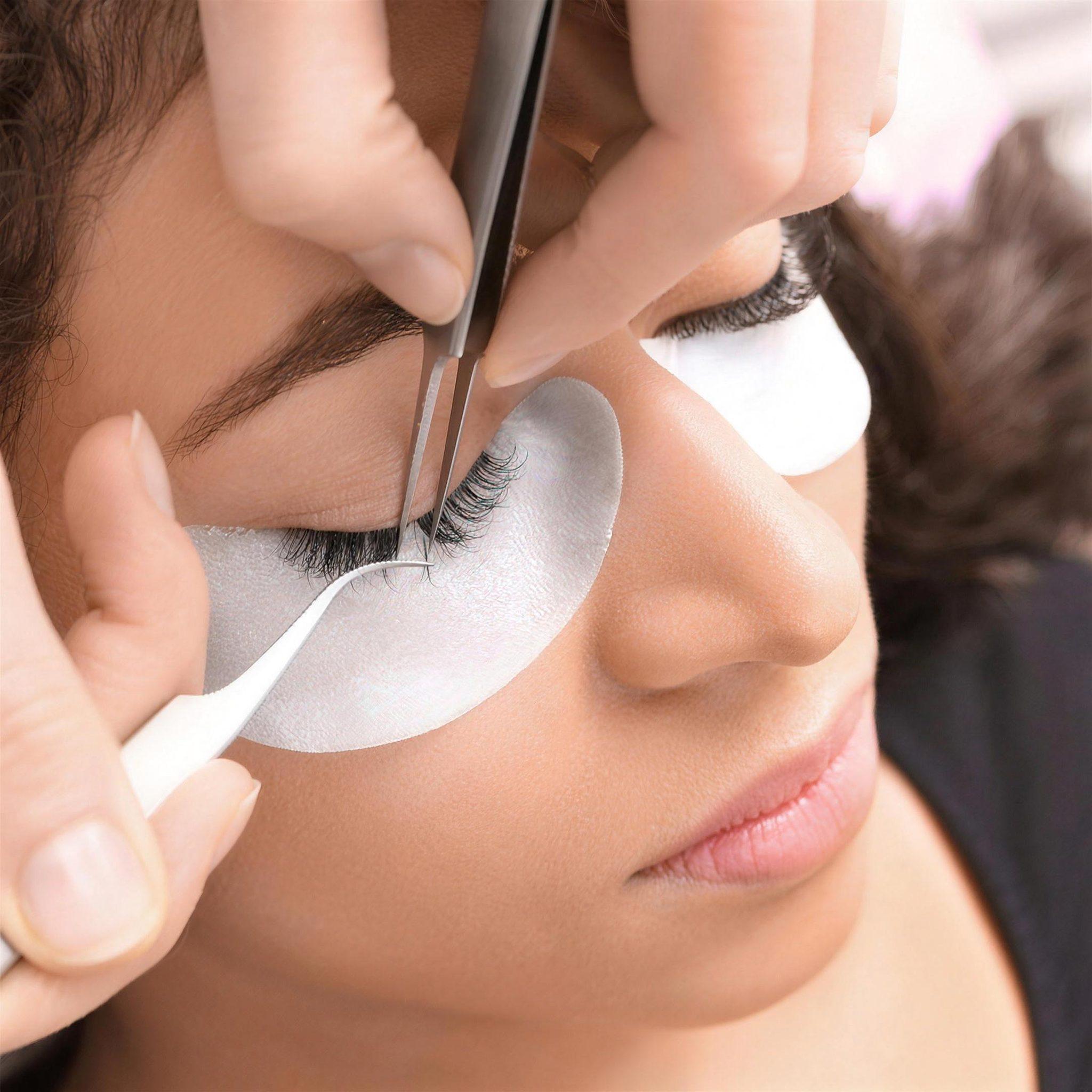 Lash Removal