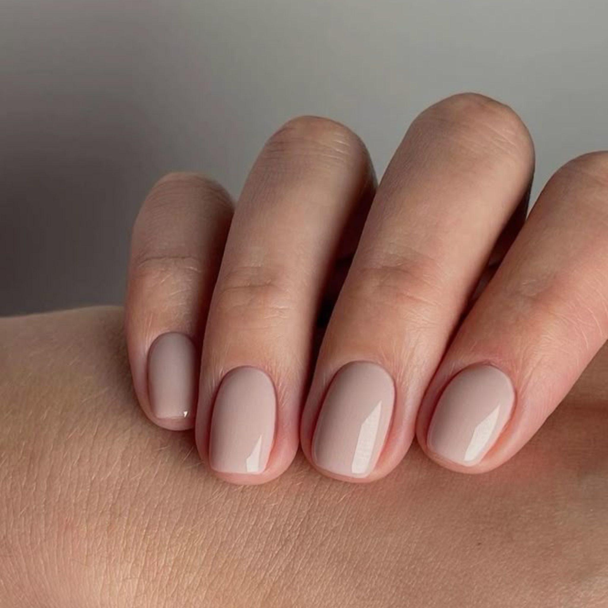 Express Rubber Base Manicure & DND Gel